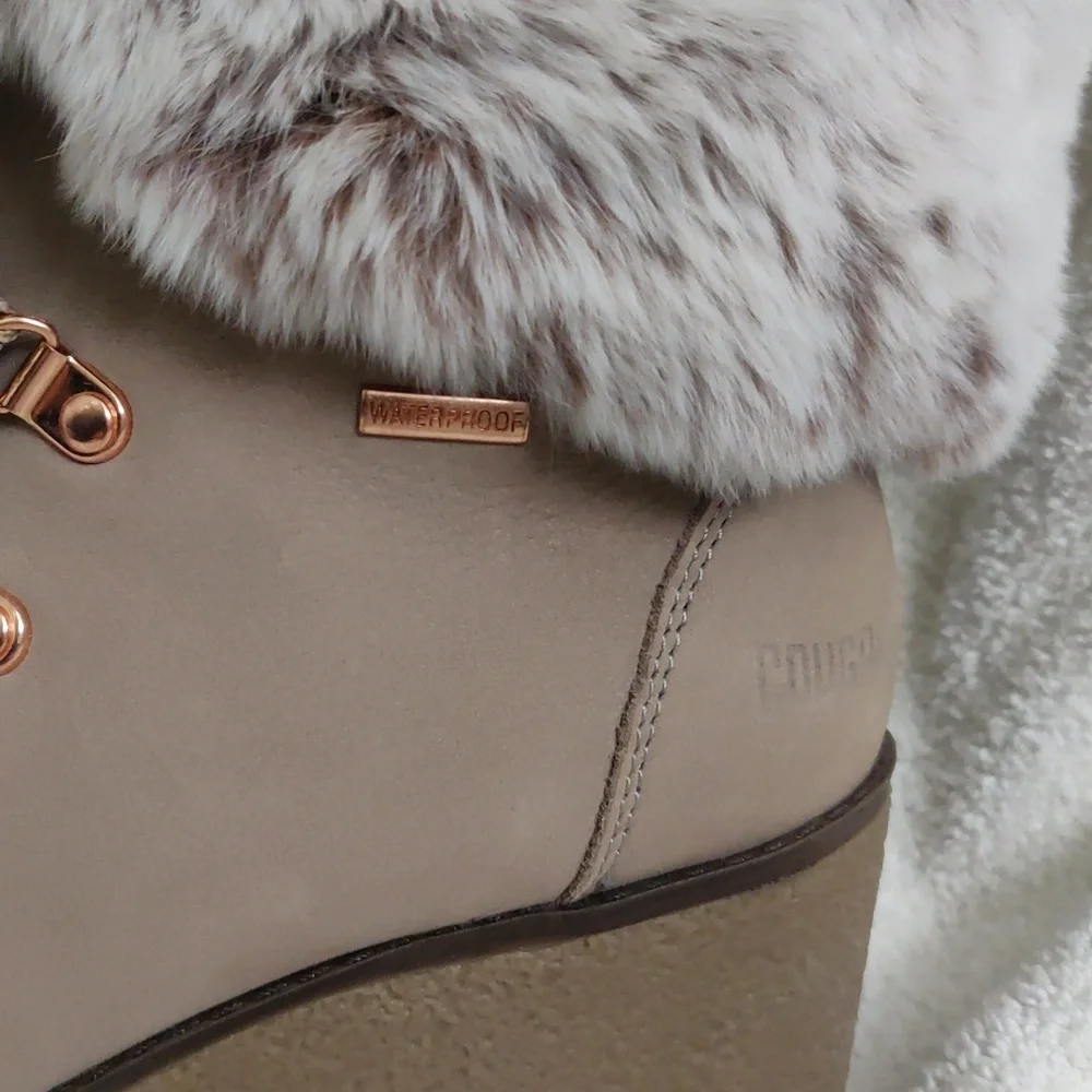 Cougar Penelope waterproof Suede & Rabbit Fur-Trim Wedge Mushroom Booties sz 9 - Picture 3 of 12